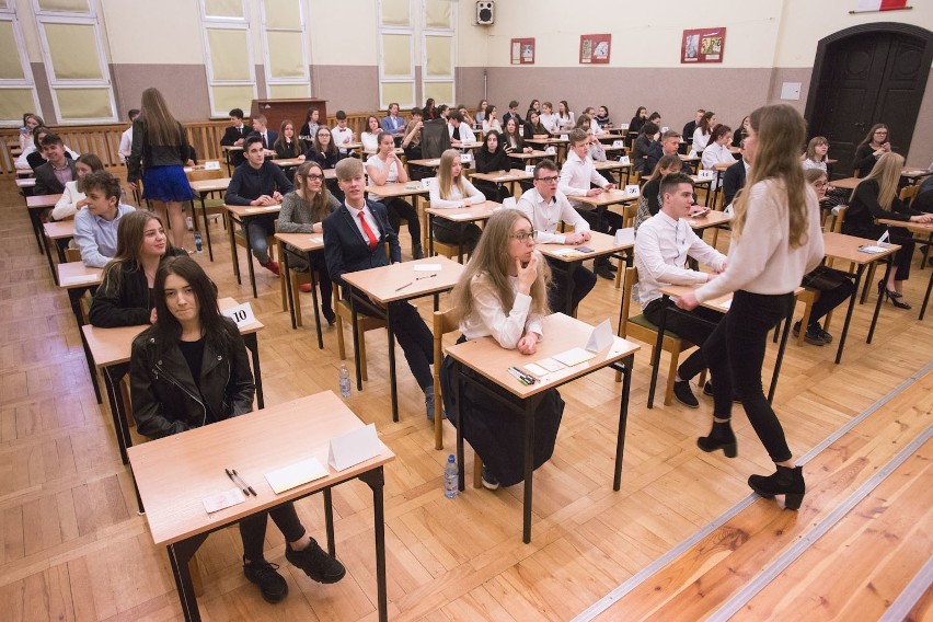 W Słupsku bez problemu zaczął się trzeci dzień egzaminu gimnazjalnego