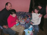 Czytelnicy Gazety Lubuskiej pomogli rodzinie Gerwazików z Nowej Soli - dzieci uwierzyły w Św. Mikołaja