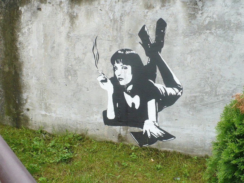 Murale w Piekarach promują czytelnictwo. Jest Bruce Lee i Forest Gump [ZDJĘCIA]