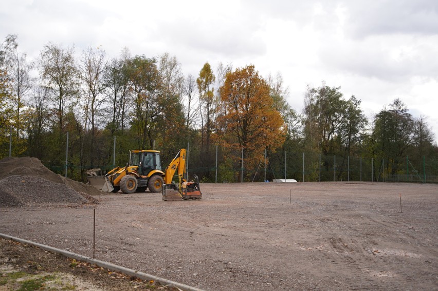 Modernizacja boiska trawiastego Orląt Kielce. Powstanie obiekt ze sztuczną nawierzchnią z certyfikatem FIFA i oświetleniem