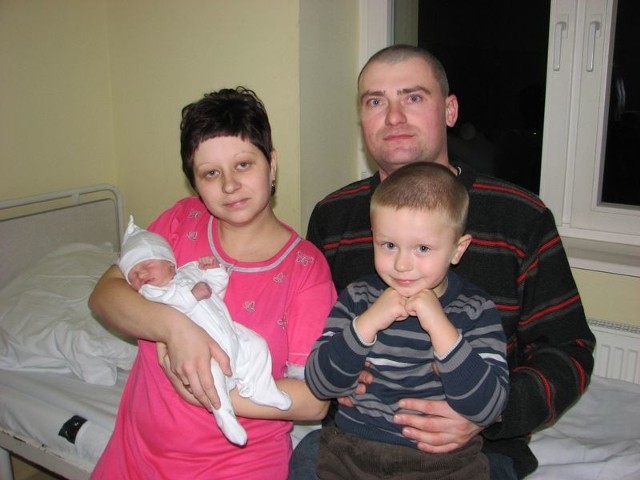 Natalia Wilk urodziła się w czwartek, 5 stycznia. Ważyła 2300 g i mierzyła 53 cm. Córka Aldony i Jarosława z Żachów-Pawłów ma brata Mateusza (4 l.)