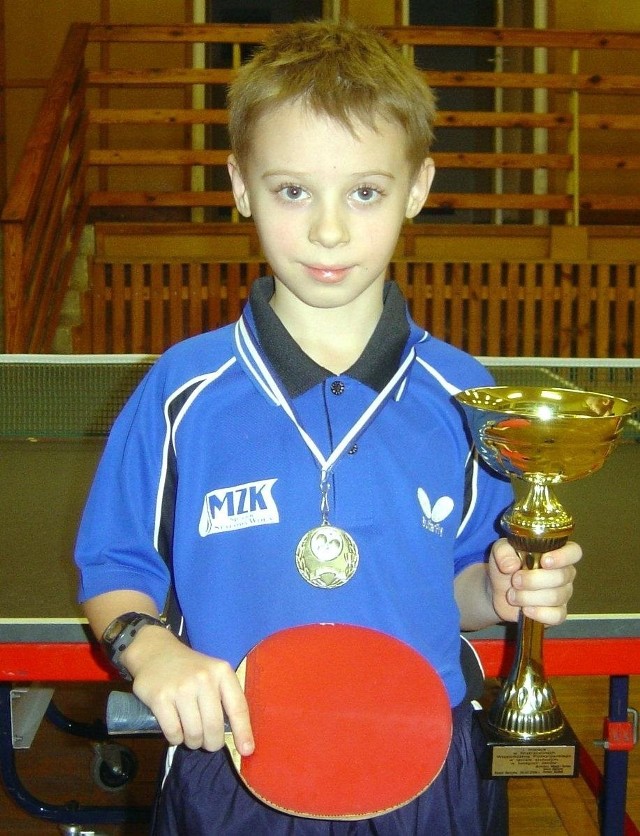 Kamil Nalepa, reprezentant UKS Gim-Tim 5 Stalowa Wola, świetnie spisał się w 27 Ogólnopolskim Turnieju o Puchar Polskiego Związku Tenisa Stołowego do lat 11 w Gdańsku.