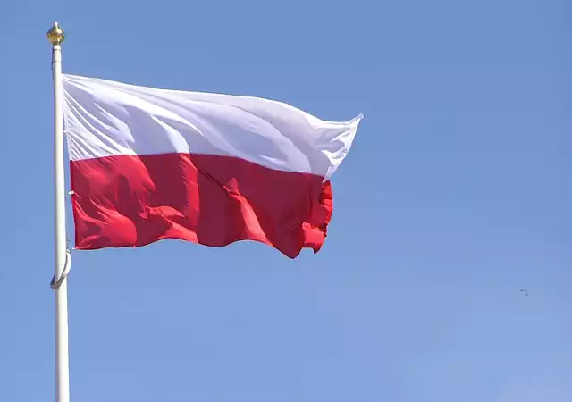 Akcja rozdawania flag odbędzie się w środę 30 kwietnia o godz. 16.00