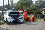 Wypadek w miejscowości Płosków. Dwie osoby ranne [zdjęcia]