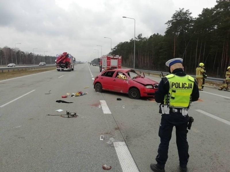 Śmiertelny wypadek na S8 w kierunku Wrocławia. Przy węźle...