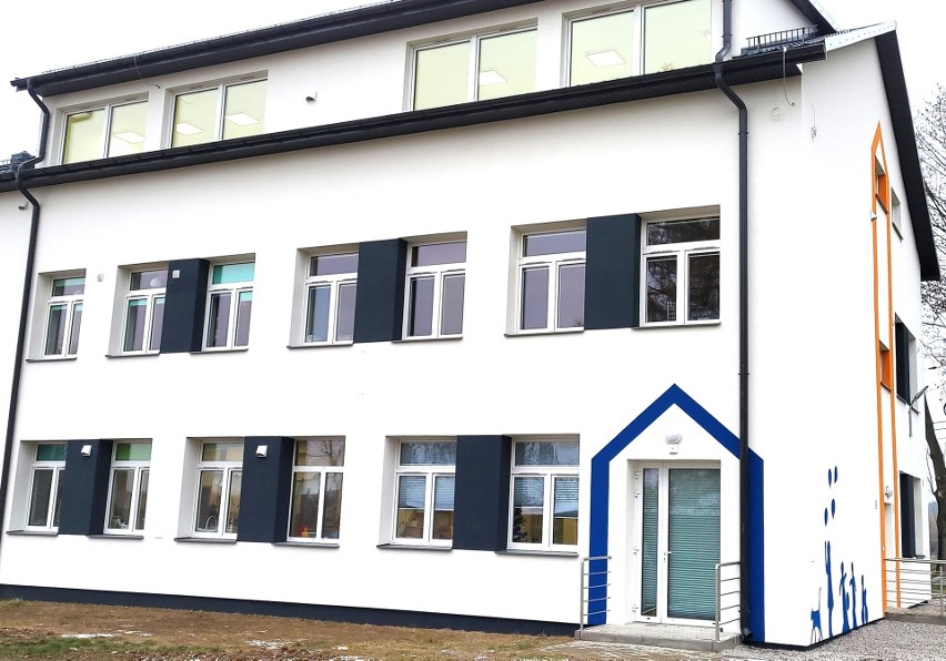W Ciechlinie, w gminie Pniewy zakończyła się rozbudowa szkoły. Za ponad trzy miliony złotych powstało nowe piętro i sale lekcyjne