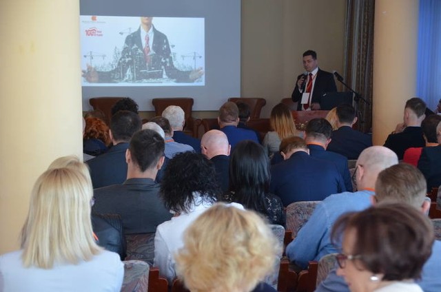 Tematyka ekspansji zagranicznej polskich firm budowlanych jest przedmiotem cykle spotkań rozpoczętego w maju przez Wschodni Klaster Budowlany.