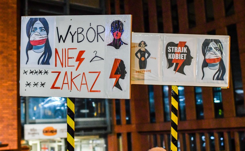W Bydgoszczy protesty kobiet trwają od 23.10. br. Są reakcją...
