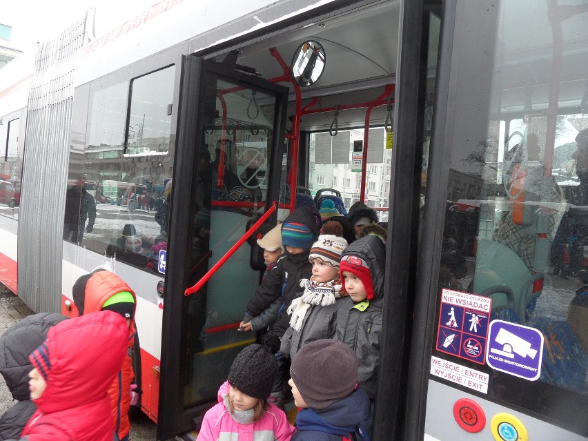 Wielki pokaz autobusów hybrydowych w Częstochowie ZDJĘCIA