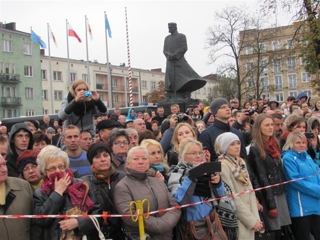 Defilada i ślubowanie strażaków w Częstochowie. Towarzyszyły...