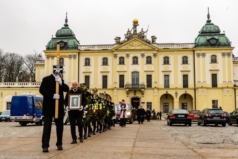 Pogrzeb Andrzeja Meyera. Ostatnie pożegnanie byłego wojewody...