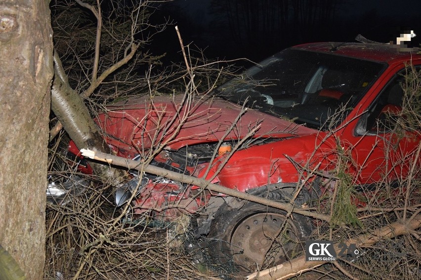 Skrajną nieodpowiedzialnością wykazał się kierowca, który...