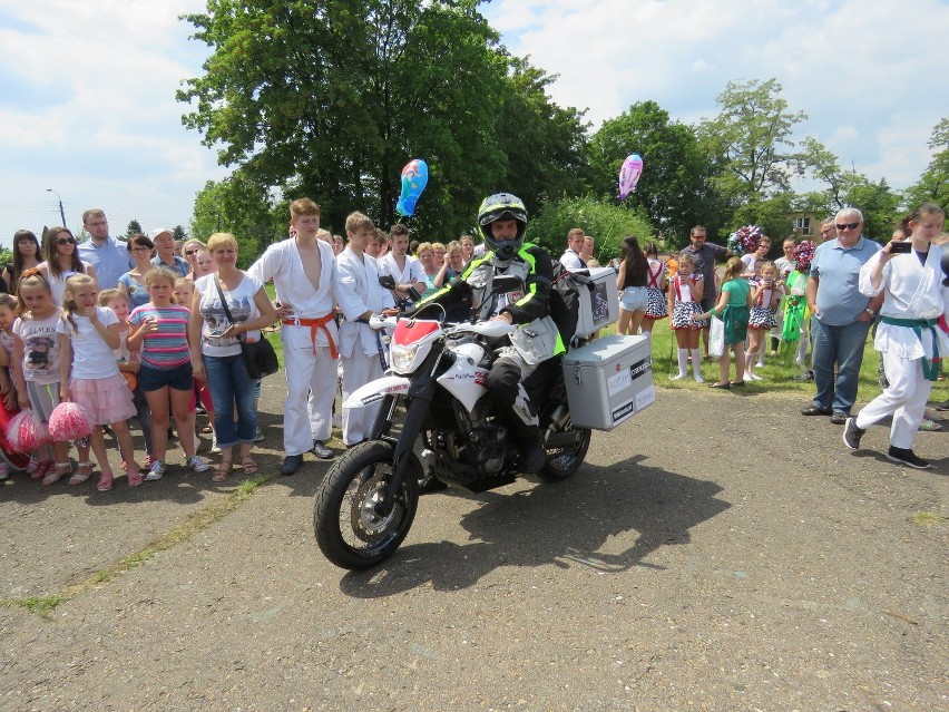 Tomasz Gorzędowski z Piekar wyrusza w podróż motocyklem...