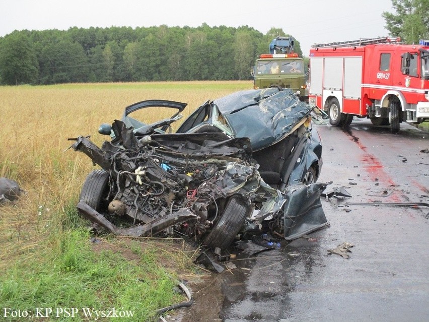 Czołówka w Przetyczy Włościańskiej. Zginął młody kierowca