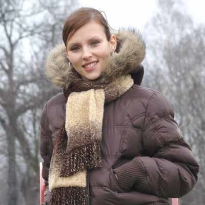 Aleksandra Kątek ma 19 lat. Zdobyła tytuł Miss Foto Polski 2006, jest spod znaku Wagi, stan wolny, ale serce zajęte. Hobby - pływanie, koszykówka, taniec. Lubi śpiewać pod prysznicem.