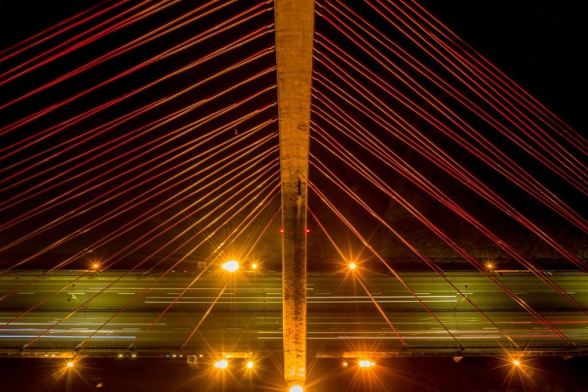 Most Wantowy został otwarty w 2001 roku i regularnie...