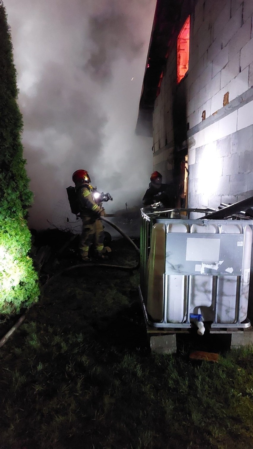 Bytom: Na ogródkach działkowych przy ul. Cegielnianej spaliły się 3 altany