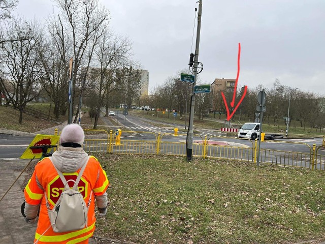 Dziwna sytuacja w praktyce. Pani "Pomarańczka" ma za daleko do budki