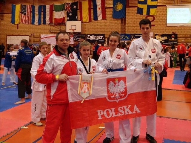 W tym roku zawodnicy reprezentowali już Polskę na Mistrzostwach Europy w Taekwondo w Davos w Szwajcarii. Wyjazd na mistrzostwa świata jest na razie poza ich zasięgiem finansowym.