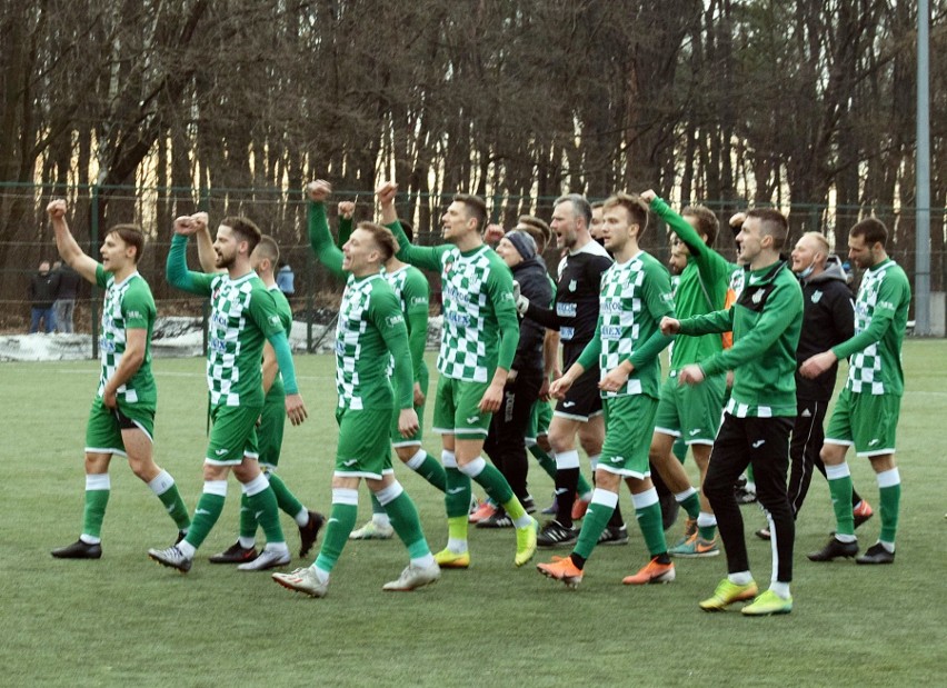 3 liga. Derby Podkarpacia dla Wisłoki Dębica. Podopieczni Dariusza Kantora ograli Wiązownicę 3:1 [RELACJA, ZDJĘCIA]