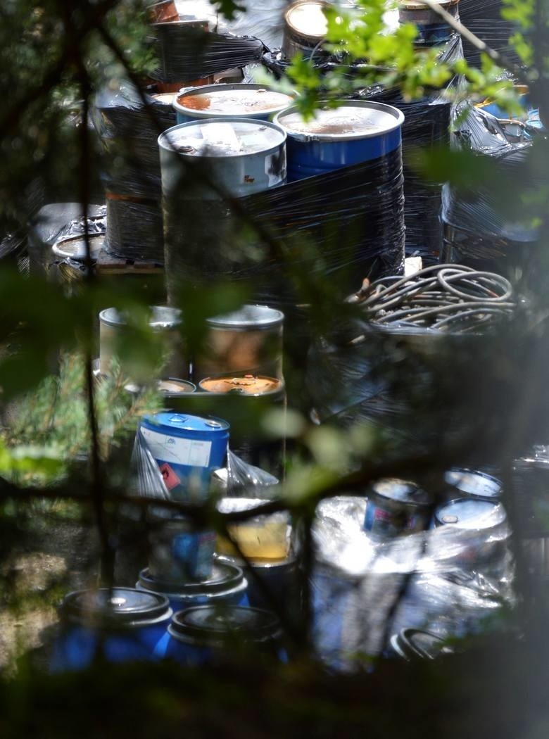 Gorlice. Toksyczne odpady nadal zalegają na terenie rafinerii