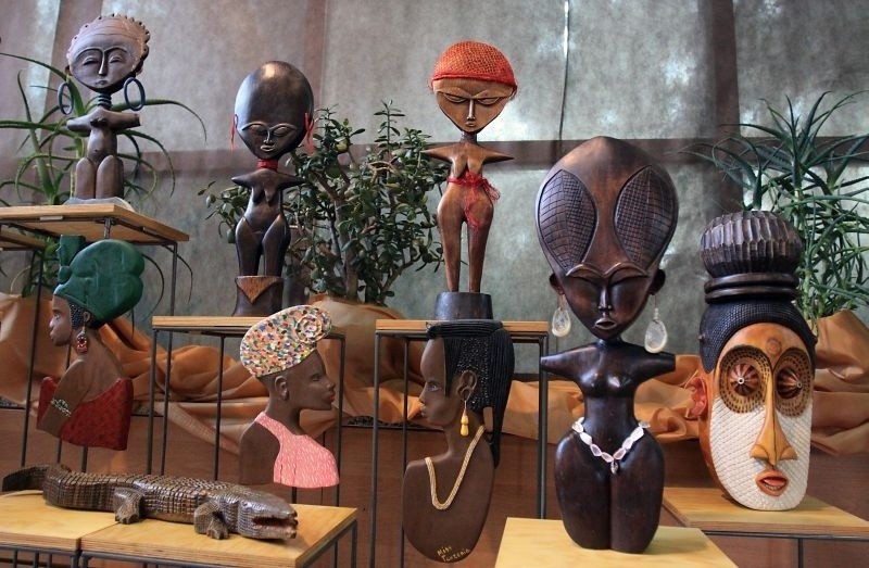 Magia zaklęta w maskach - Afrykańskie maski i kobiety na wystawie w Palmiarni