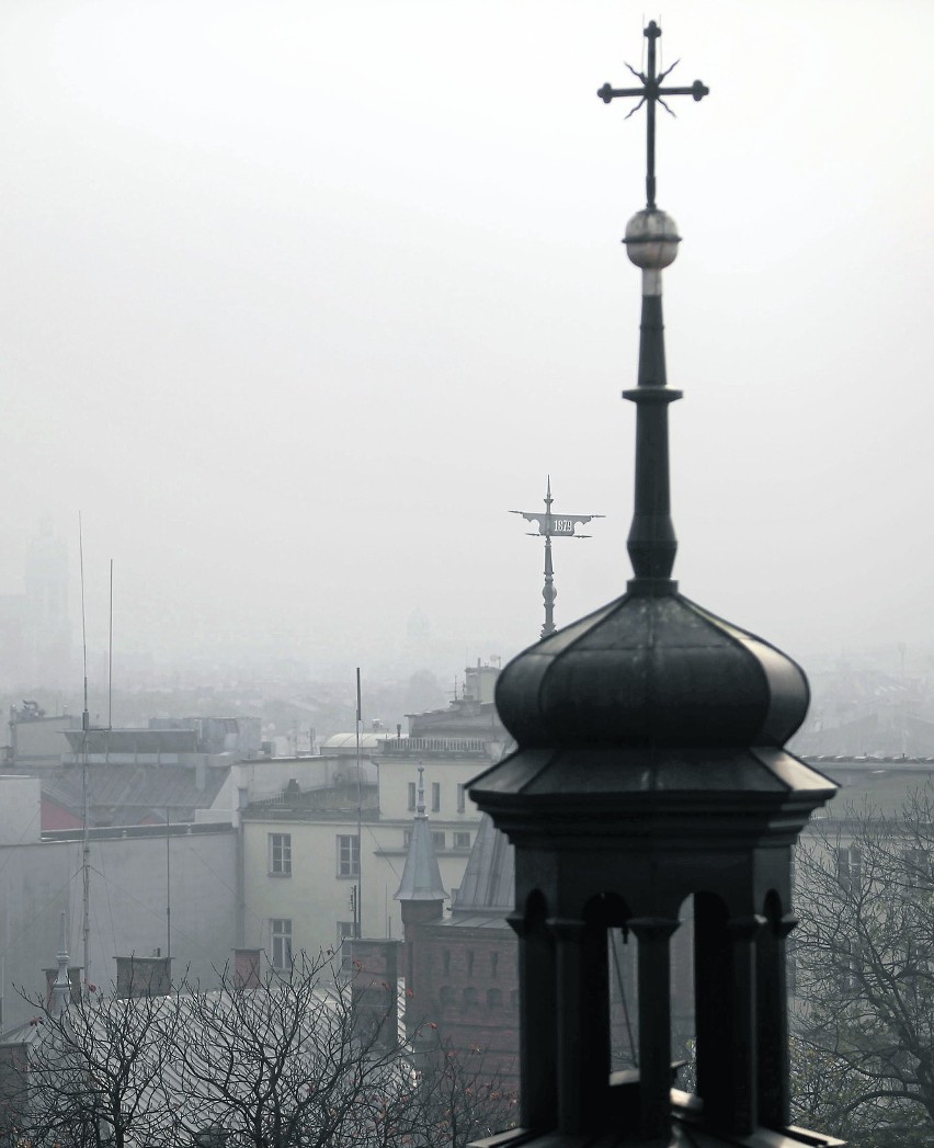 Smog w Krakowie. Ostrzeżenie o zanieczyszczeniu powietrza