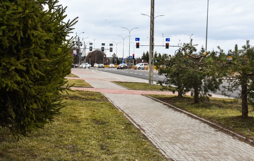 Ścieżka rowerowa wzdłuż ulicy K. Ciołkowskiego oraz przejazd...