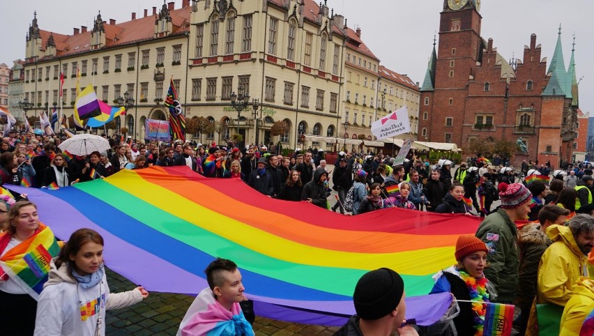 Słowo Roku 2019: "Klimat" i "LGBT" [Konkurs Uniwersytetu Warszawskiego]