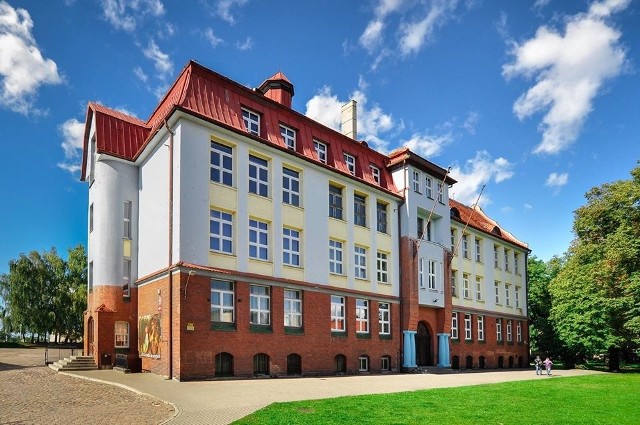 II LO w Grudziądzu powstało w kwietniu 1920 roku. Pierwotnie mieściło się w budynku obecnego I LO.