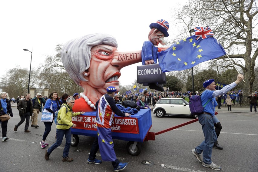 Londyn: Wielki marsz zwolenników powtórnego referendum w sprawie brexitu [ZDJĘCIA]