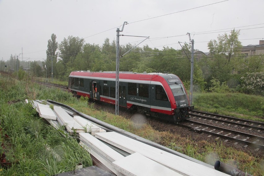 Śmiertelny wypadek na Widzewie. Pociąg potrącił kobietę [ZDJĘCIA]