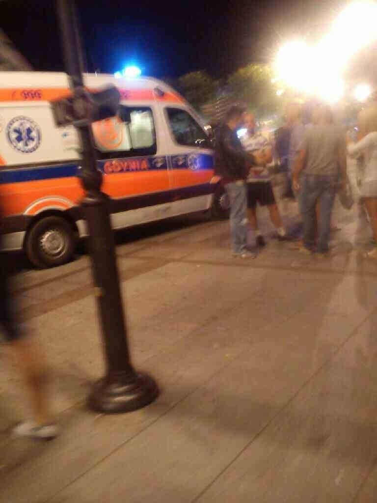 Samochód wjechał w ludzi na Monciaku. 22 osoby w szpitalu [ZDJĘCIA, WIDEO]