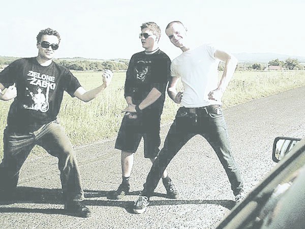 W skład formacji Grunberg wchodzą: Piotr Bronicki (gitara, wokal), Cezary Bednarczyk (perkusja) i Adrian Majchrzak (bas).