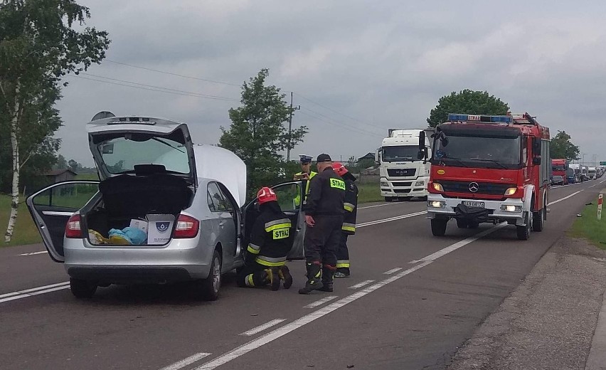 Wypadek na DK8. Przed Augustowem zderzyły się trzy samochody. Cztery osoby ranne [ZDJĘCIA]