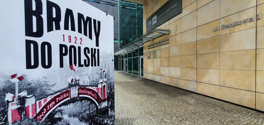 Wystawa plenerowa „Bramy do Polski 1922” już otwarta. Nawiązuje do setnej rocznicy przyłączenia części Górnego Śląska 