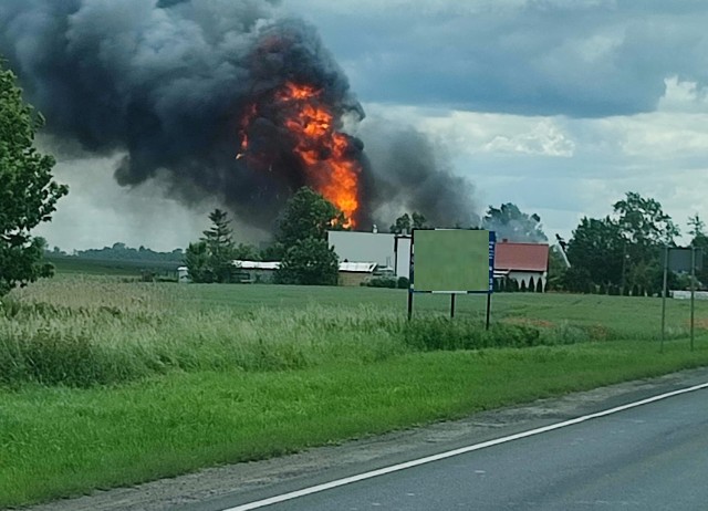 Pożar w Jaksicach. Zobaczcie zdjęcia >>>>>