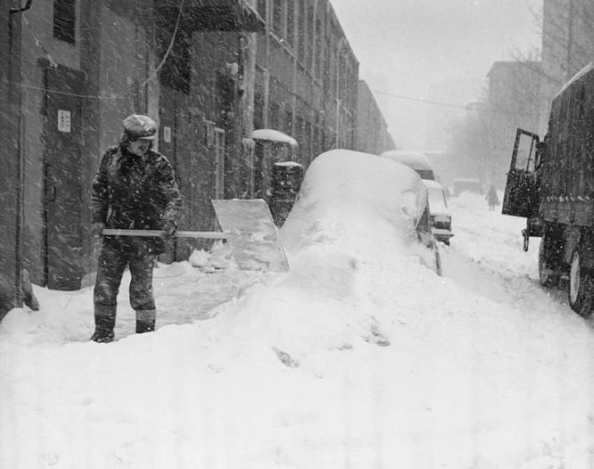 To była biała apokalipsa! Zima stulecia rozpoczęła się w Sylwestra 1978 roku. Gdy Nowy Rok witaliśmy szampanem, za oknem już był śnieg