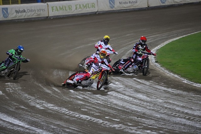 ROW Rybnik przegrał na własnym stadionie z Wilkami Krosno