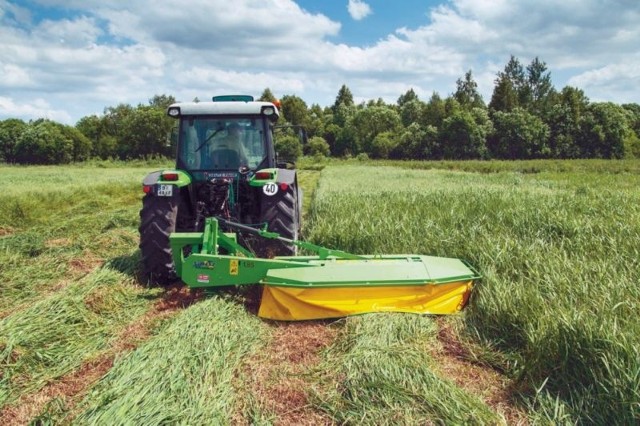 Kosiarka bębnowa Z010 ufundowana przez SaMasz