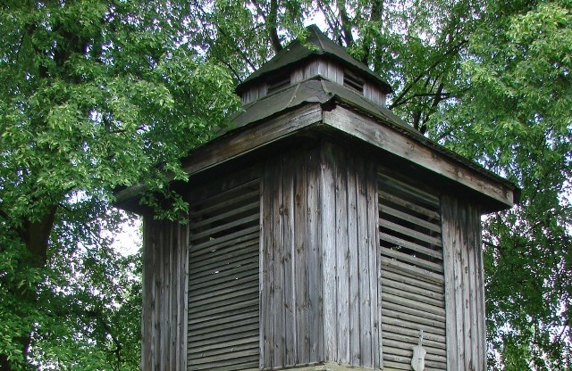 Drewniana dzwonnica w Mirowie została wpisana do rejestru zabytków.
