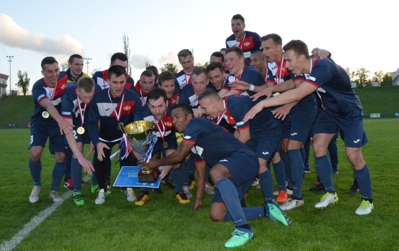 Piłkarze Polonii Środa zdobyli Pucharu Polski strefy...