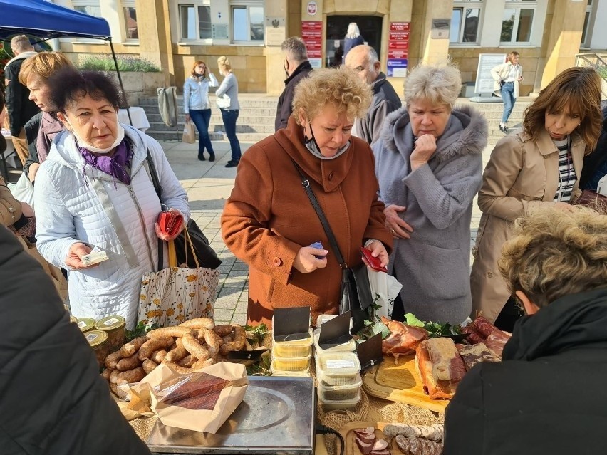 "Mięso z własnego gospodarstwa. Świnki chowane na własnych...