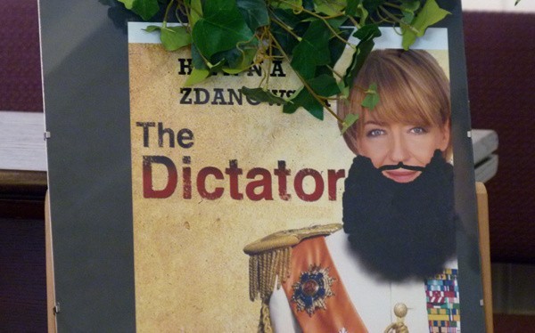 Rada Miejska: Zdanowska jako dyktator z brodą