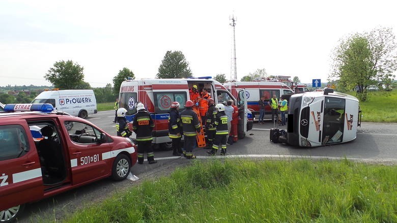 Wypadek busa Olkusz-Katowice pod Sławkowem