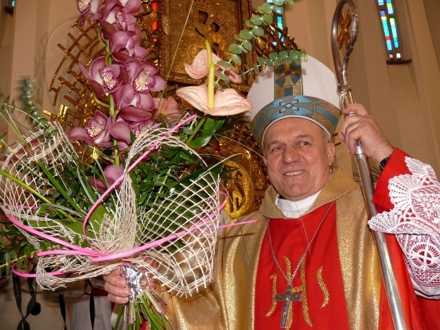 Biskup Edward Frankowski ma powody do radości w związku ze swoim jubileuszem.