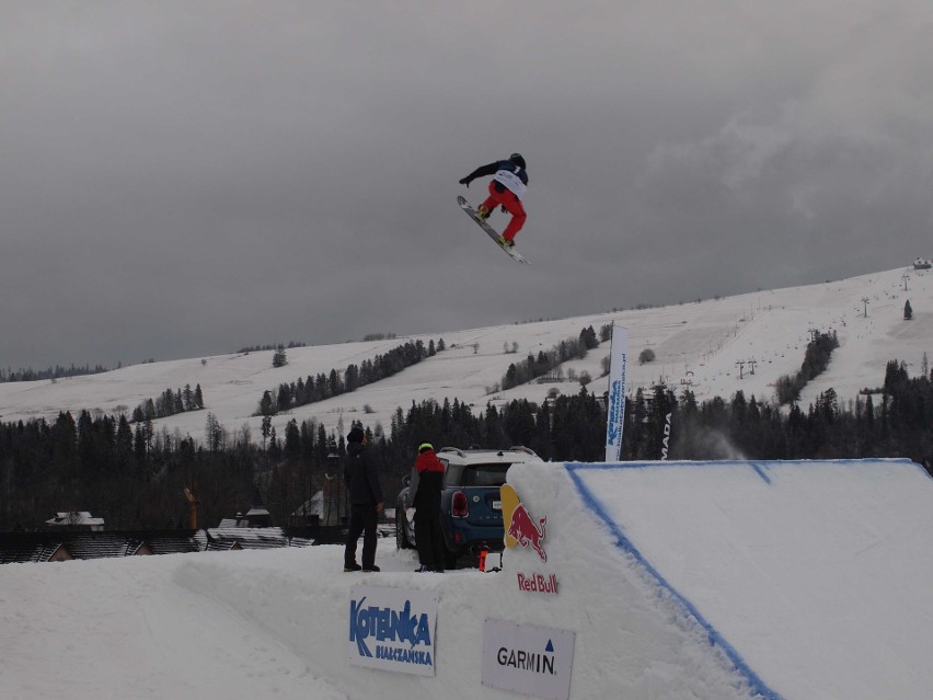 Białka Tatrzańska. Powietrzne piruety narciarzy i snowboardzistów [ZDJĘCIA]