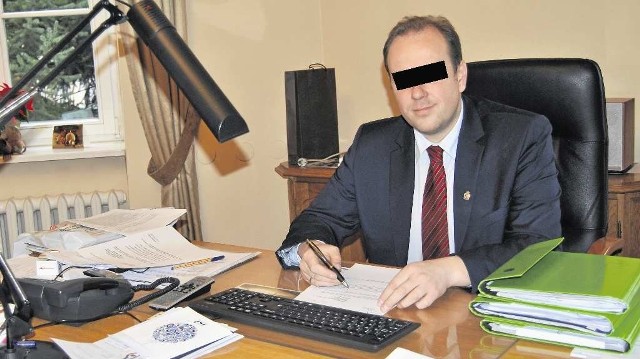 Burmistrz Chrzanowa Marek N. nie podał w oświadczeniu majątkowym dochodów za wykłady