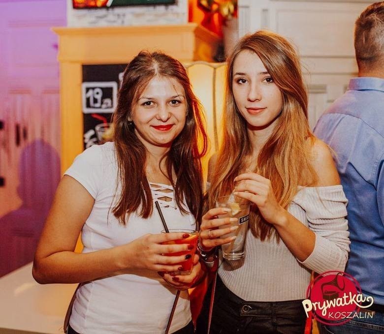 Piękne dziewczyny na imprezach w klubie Prywatka w...