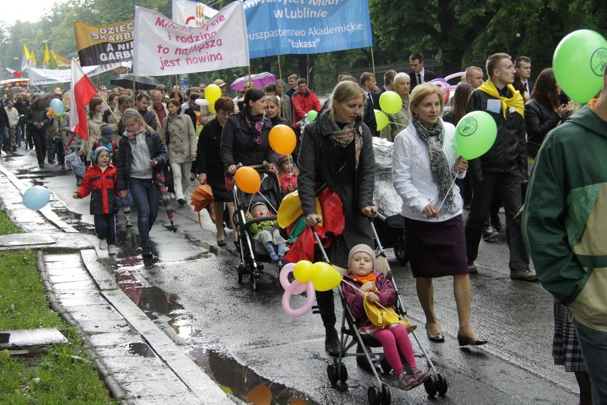 Lublin: Kilka tysięcy osób wzięło udział w Marszu Życia (WIDEO, ZDJĘCIA)